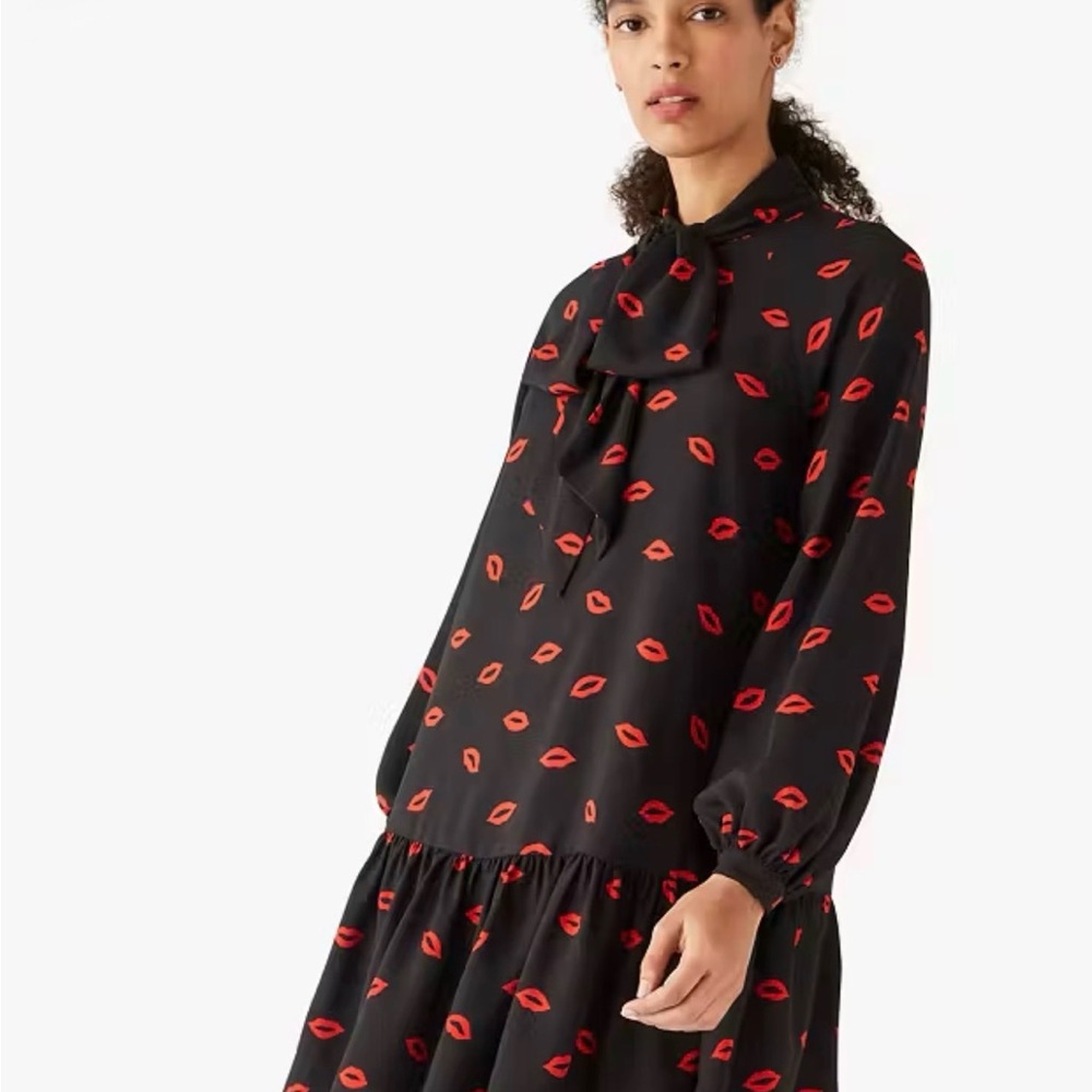 Kate Spade Kisses Tie Neck Ruffle Shift Dress Lips Print Size Small